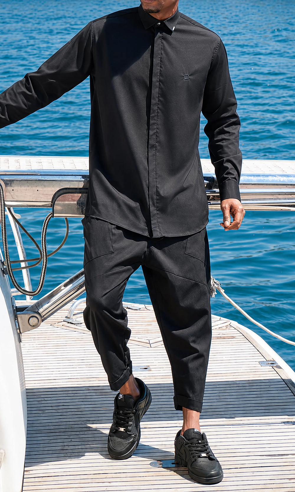 QTT1014 Design Shirt in Black
